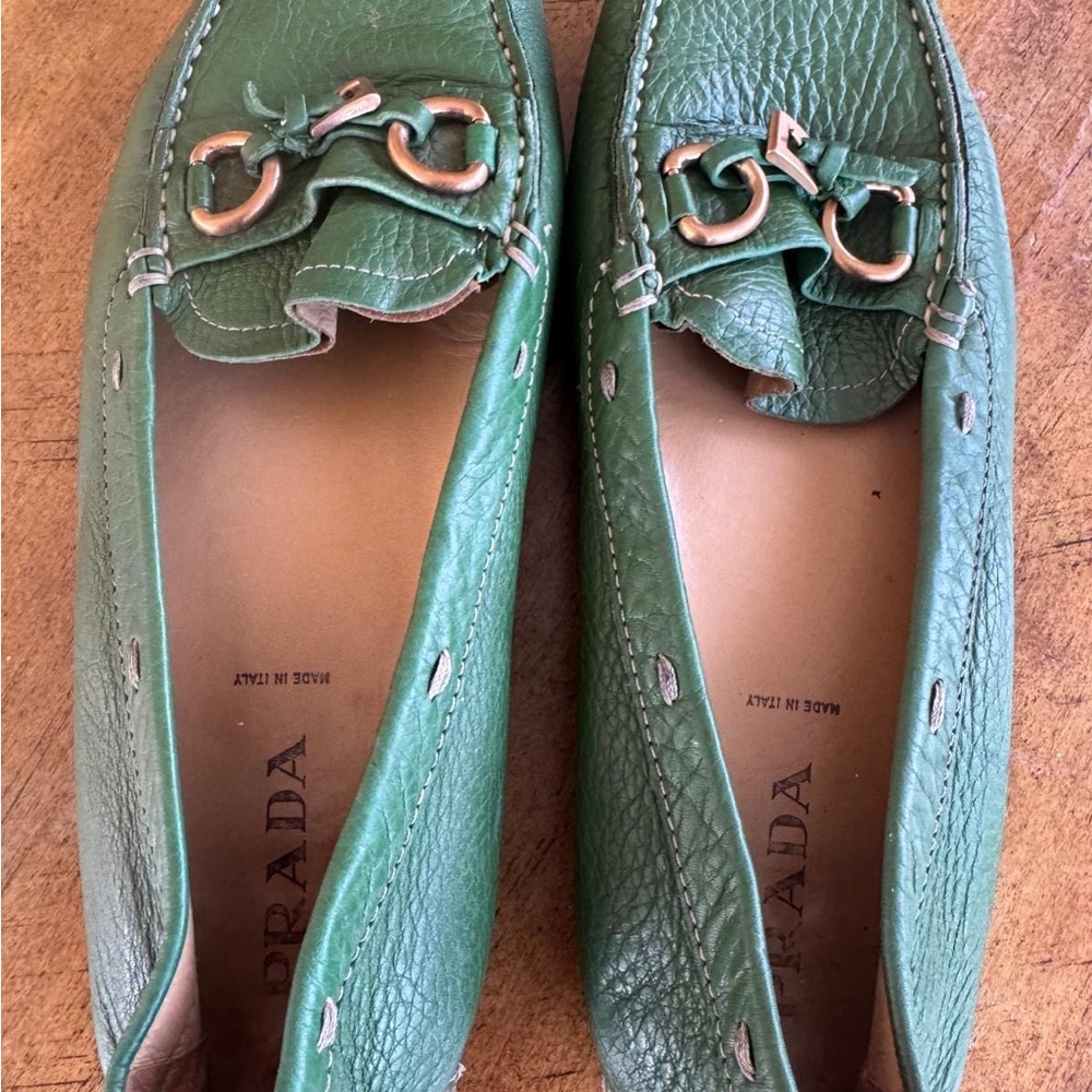 Prada Women's Green Leather Loafers 9.5 - Picture 6 of 11